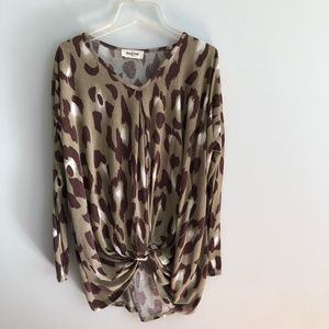 Leopard print top with front twist